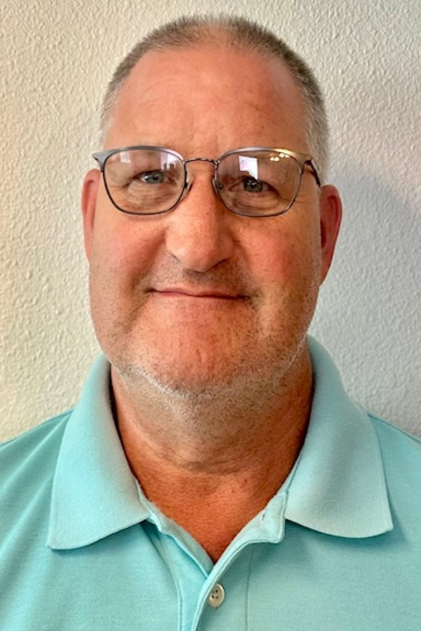 Cruise Brothers Travel Agent Robert (Glen) Topfer